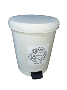 papelera-10-litros-apertura-de-pedal-reco-gabyventas-2-225x300 papelera 10 litros apertura de pedal reco gabyventas (2)